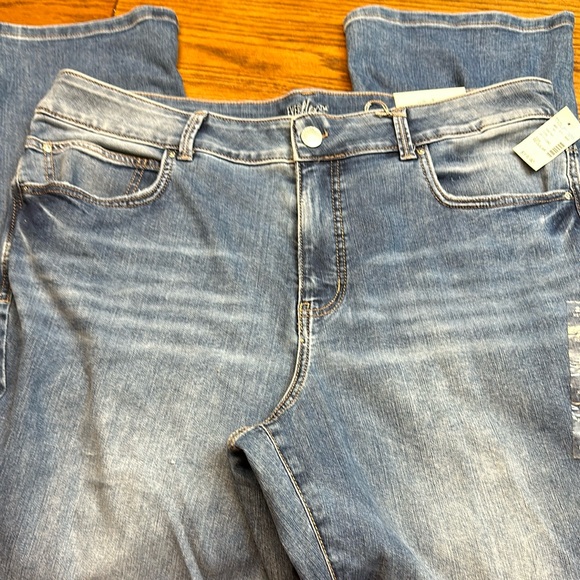 🎉HP🎉 Maurice’s Women's Blue slim Boot Cut Jeans - Picture 6 of 11